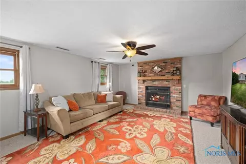 5504 Brown Rd, Oregon, OH 43616 photo 14