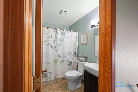 5504 Brown Rd, Oregon, OH 43616 photo 23