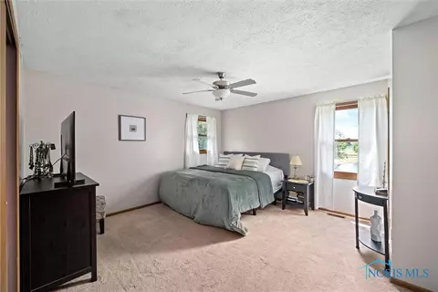 5504 Brown Rd, Oregon, OH 43616 photo 18