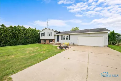 5504 Brown Rd, Oregon, OH 43616 photo 3
