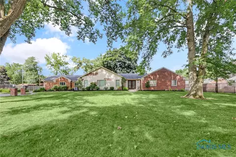3655 Woodley Rd, Toledo, OH 43606