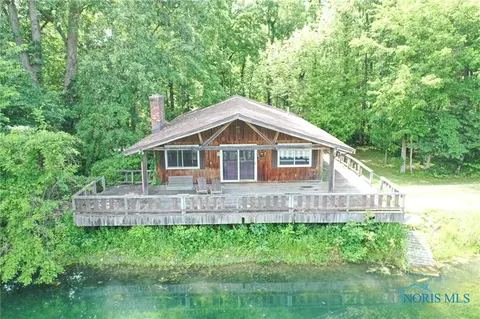 1512 County Road 90, Gibsonburg, OH 43431