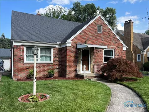 4232 Drummond Rd, Toledo, OH 43613