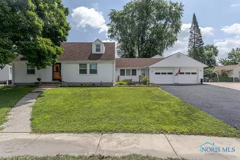 5528 302nd St, Toledo, OH 43611