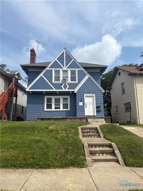 2634 Calverton Rd, Toledo, OH 43607
