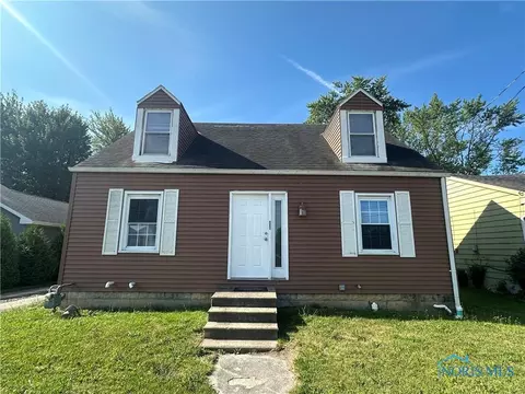 1229 W Sandusky St, Findlay, OH 45840