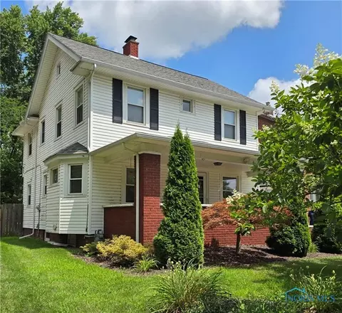 2364 Eastbrook Dr, Toledo, OH 43613