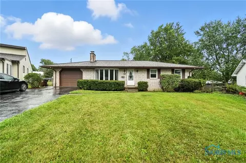 605 Karen Ct, Findlay, OH 45840