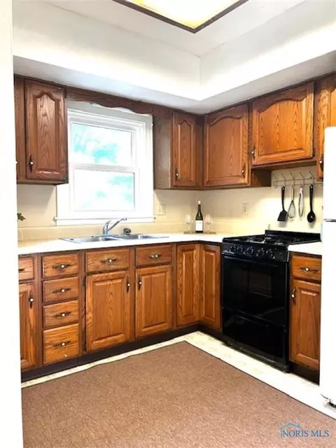 424 S Williams St, Bryan, OH 43506 photo 6