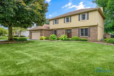 7041 Windy Hill Rd, Maumee, OH 43537