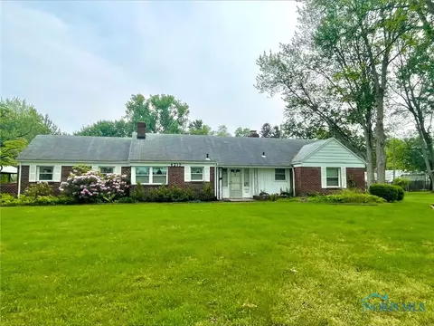 4215 Arnelle Dr, Toledo, OH 43606