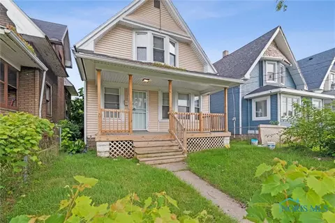 3214 Maplewood Ave, Toledo, OH 43610