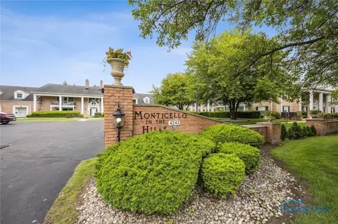 4243 W Bancroft St #204W, Toledo, OH 43615