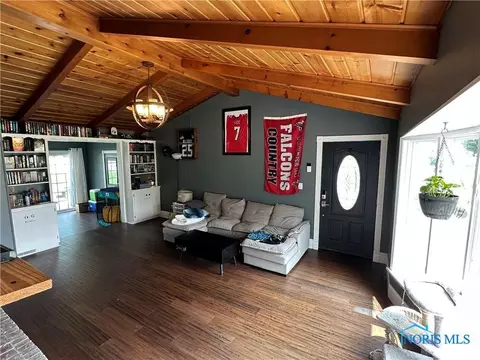 303 N Squire St, Holgate, OH 43527 photo 7