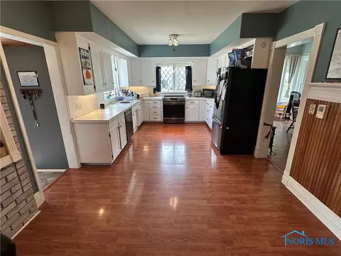 303 N Squire St, Holgate, OH 43527 photo 9