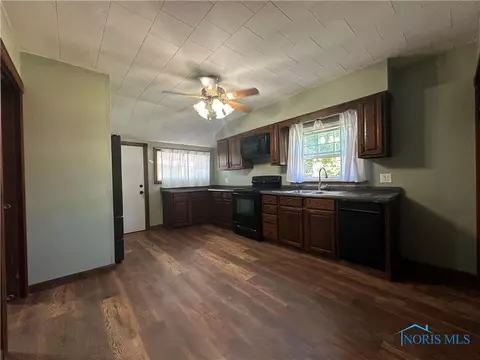 222 E Bigelow St, Upper Sandusky, OH 43351 photo 6