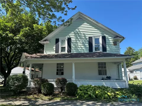 222 E Bigelow St, Upper Sandusky, OH 43351 photo 2