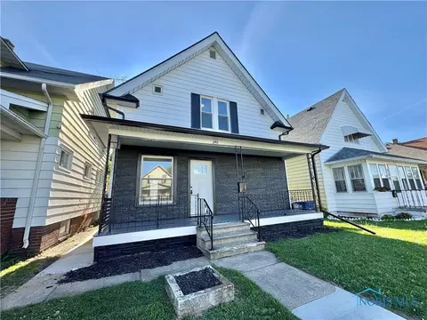 240 Raymer Blvd, Toledo, OH 43605