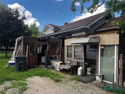 531 E Park St, Toledo, OH 43608 photo 2