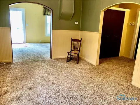 352 E 5th St, Elmore, OH 43416 photo 10