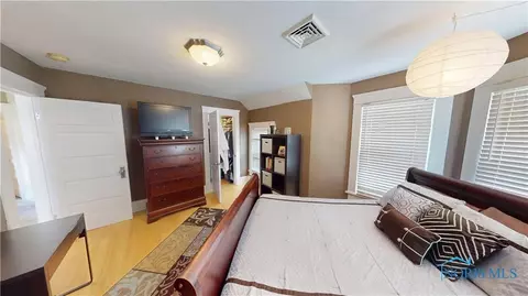 229 White St, Clyde, OH 43410 photo 33
