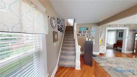 229 White St, Clyde, OH 43410 photo 6