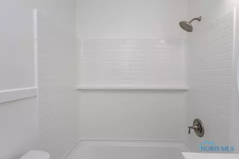 2032 Perth St, Toledo, OH 43607 photo 35