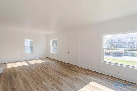 2032 Perth St, Toledo, OH 43607 photo 6