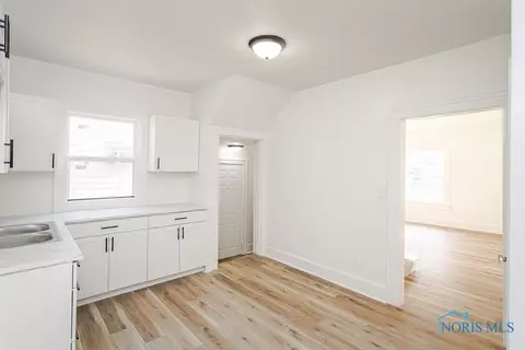 2032 Perth St, Toledo, OH 43607 photo 14