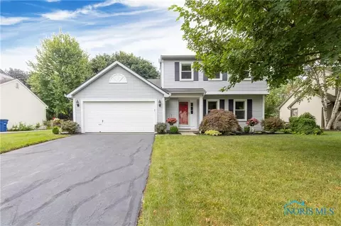 1584 Fox Run Dr, Perrysburg, OH 43551