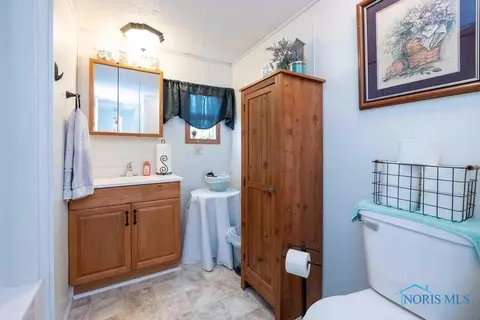 405 W Cooper St, Mccomb, OH 45858 photo 17