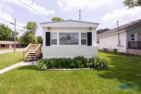 405 W Cooper St, Mccomb, OH 45858 photo 2