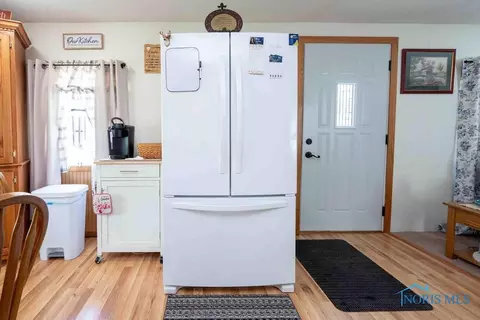 405 W Cooper St, Mccomb, OH 45858 photo 7