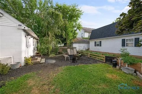 103 W 8th St, Genoa, OH 43430 photo 24