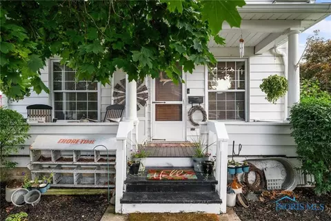 103 W 8th St, Genoa, OH 43430 photo 5