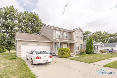 2159 Redbud Ln, Delta, OH 43515 photo 2
