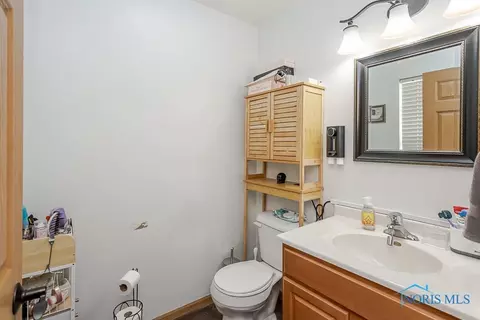 2159 Redbud Ln, Delta, OH 43515 photo 10