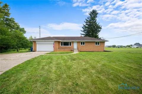 5001 Black Rd, Monclova, OH 43542