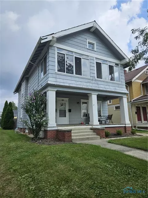 127 E Harrison St, Maumee, OH 43537