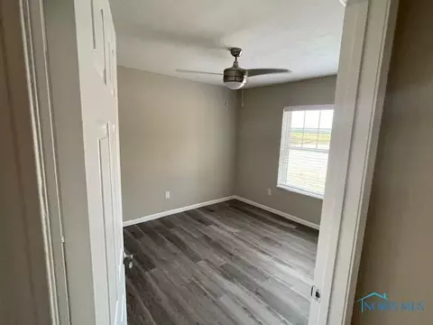 510 N Adrian St, Lyons, OH 43533 photo 7