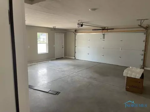 510 N Adrian St, Lyons, OH 43533 photo 12