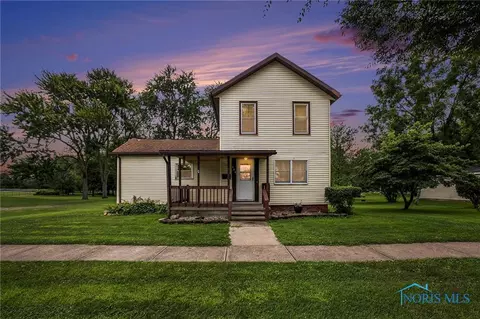 433 E Main St, Napoleon, OH 43545 photo 1