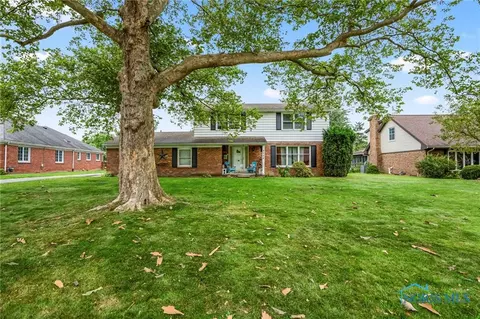 2258 Tanglewood Dr, Toledo, OH 43614