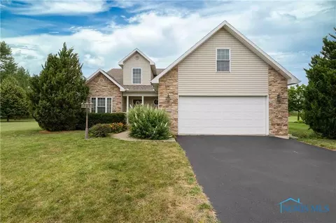 1422 Fox Hound Dr, Findlay, OH 45840