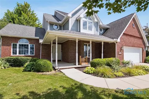 8936 Bear Creek Dr, Sylvania, OH 43560