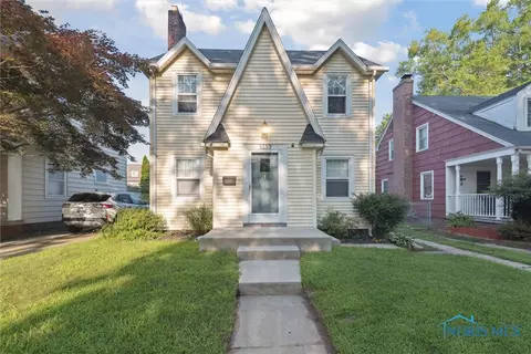 3159 Drummond Rd, Toledo, OH 43606