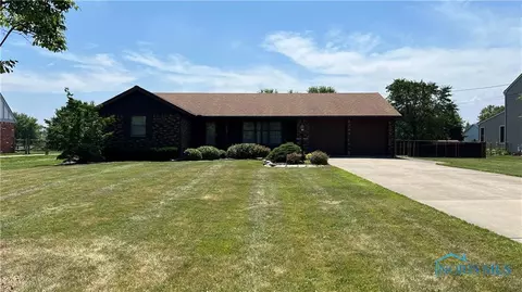 5048 Pickle Rd, Oregon, OH 43616