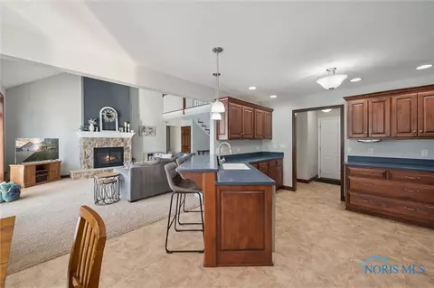 1402 Whetstone Dr, Bryan, OH 43506 photo 16