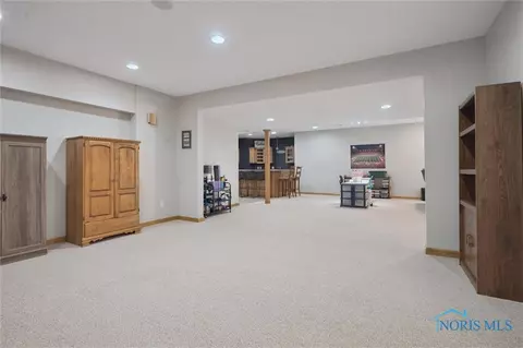 1402 Whetstone Dr, Bryan, OH 43506 photo 38