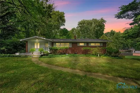 4410 Gilhouse Rd, Toledo, OH 43623